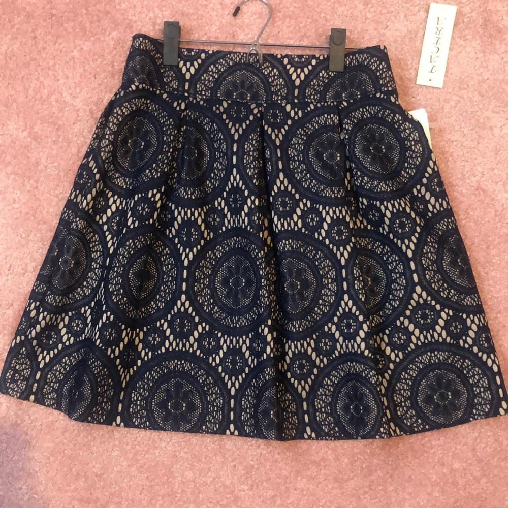 Tacera navy and tan skirt